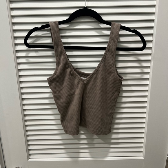 MATE the Label Ribbed V-Neck Tank Top - Picture 4 of 6